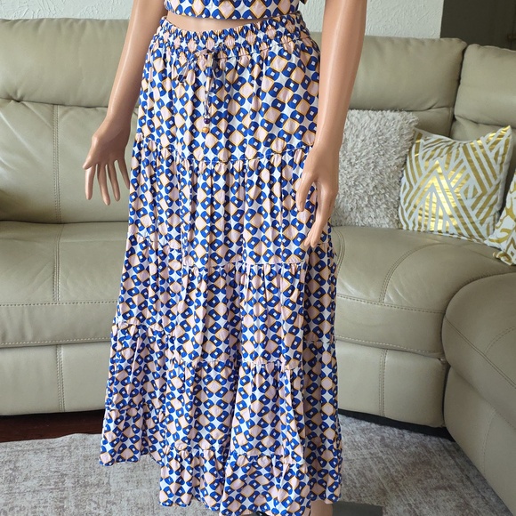 Zara geometric skirt and top set size M- discontinued!! - Picture 5 of 6
